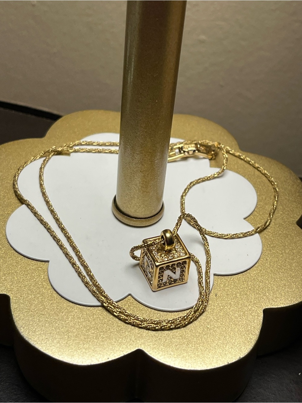 Nina Ricci vintage Gold-Tone Cube Pendant Necklace signed EUC